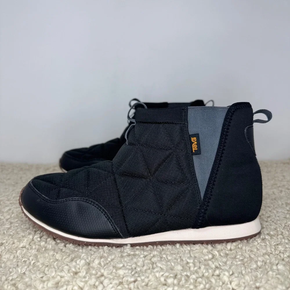 Teva ReEmber Mid Black Quilted Puffer Slip On Boots EU 40 Men 7 Gorgeous Camping